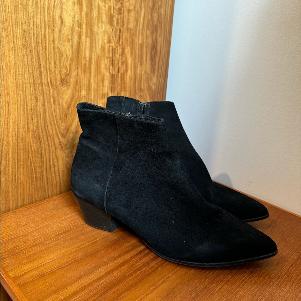 L’intervalle black suede leather ankle boots